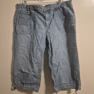 French Cuff Light Blue Denim Capri Jeans